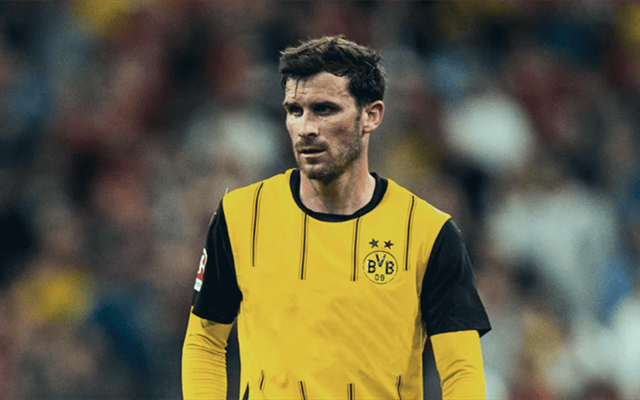 关于关键时刻德甲焦点战，皇家马德里状态回暖，赛场秩序良好，团队化学反应显著的信息